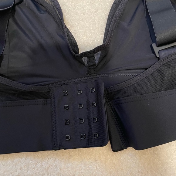 Parade Plunge Bralette - Picture 3 of 5